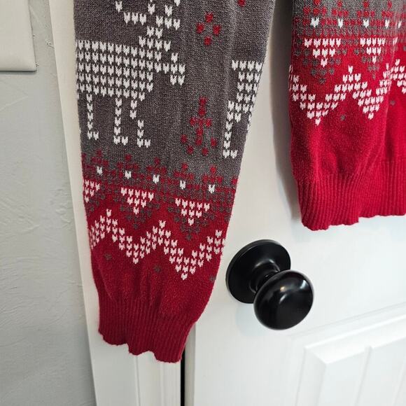 Tampa Bay Buccaneers NFL Sweater Womens Small Red Soft Winter Football Bucs Deer - Picture 5 of 10